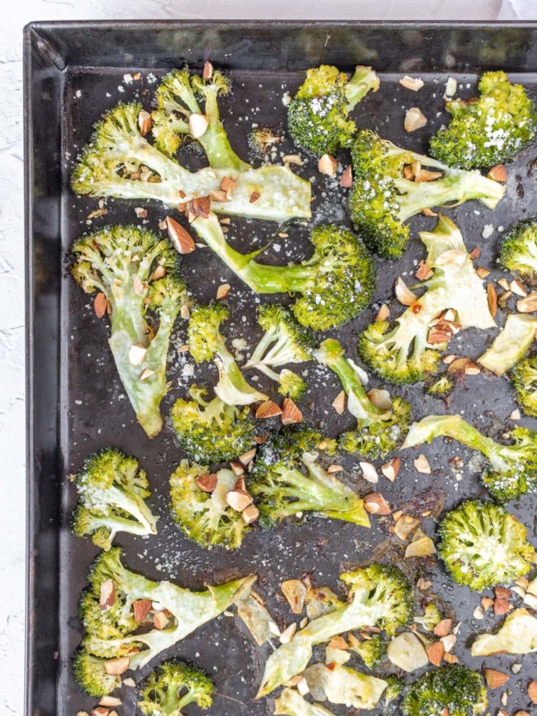 Broccoli al forno | Condimento all'aglio e limone