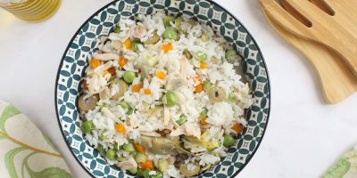 Insalata di riso con verdure e “tonno” vegan (senza glutine)
