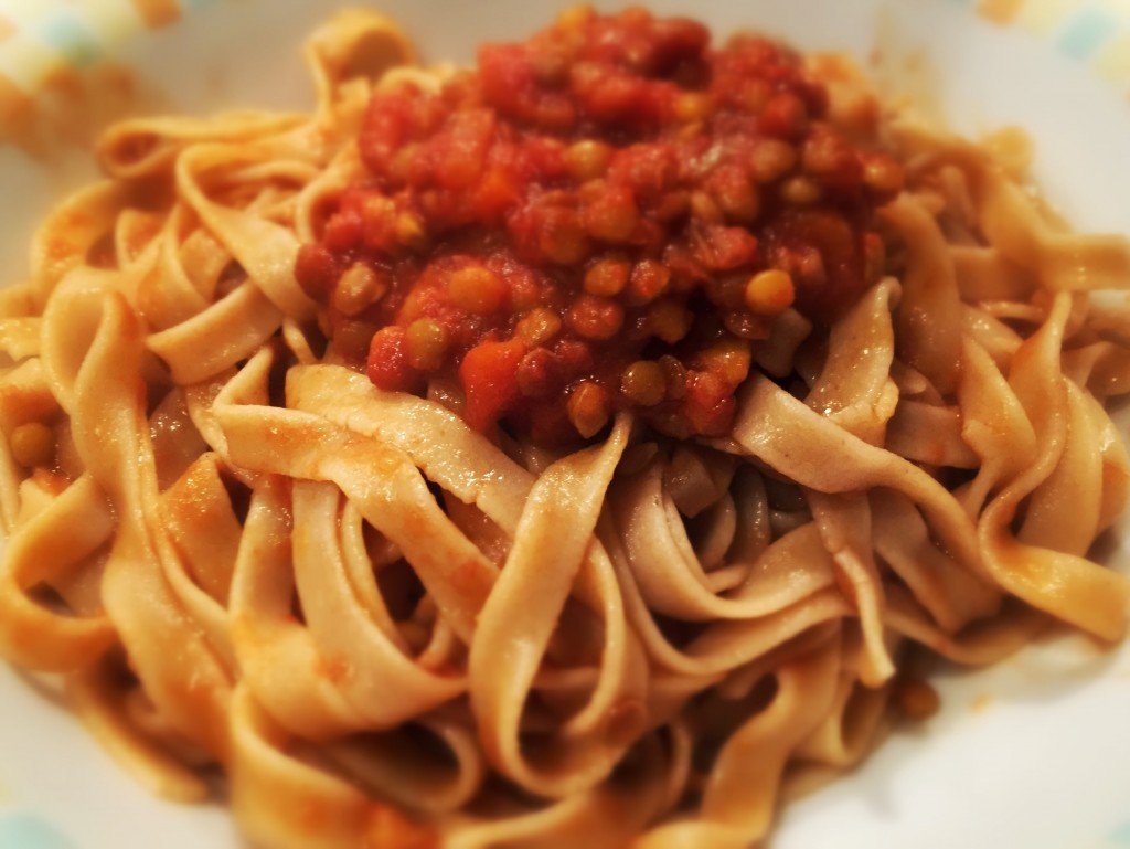 Tagliatelle al ragù di lenticchie