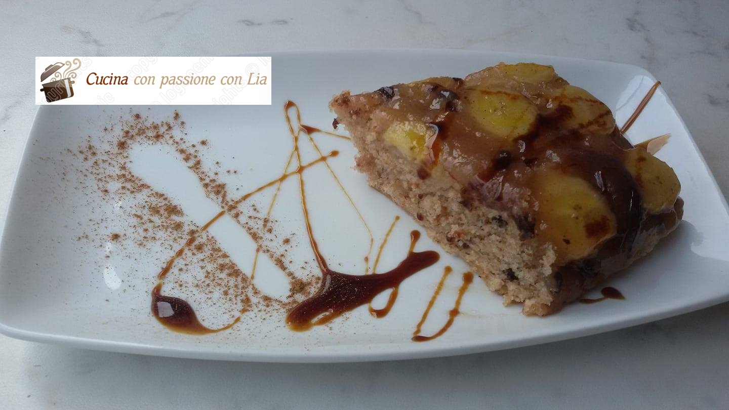 Torta caramellata alle banane