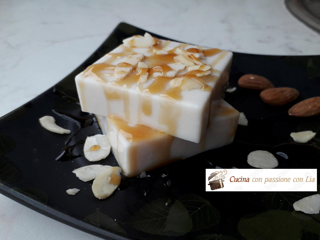 Budino vegan al latte di mandorle