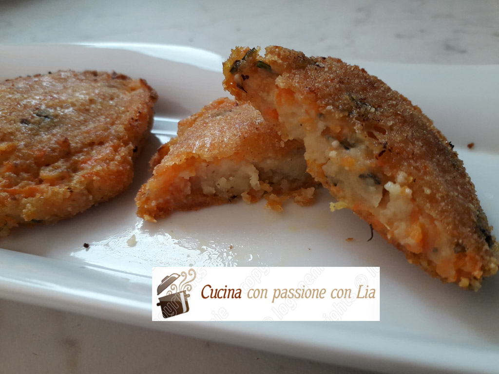 Polpette di patate e carote croccanti e filanti