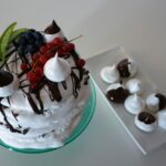Pavlova e meringhe senza uova (vegan e gluten free) Pavlova e meringhe senza uova (vegan e gluten free)
