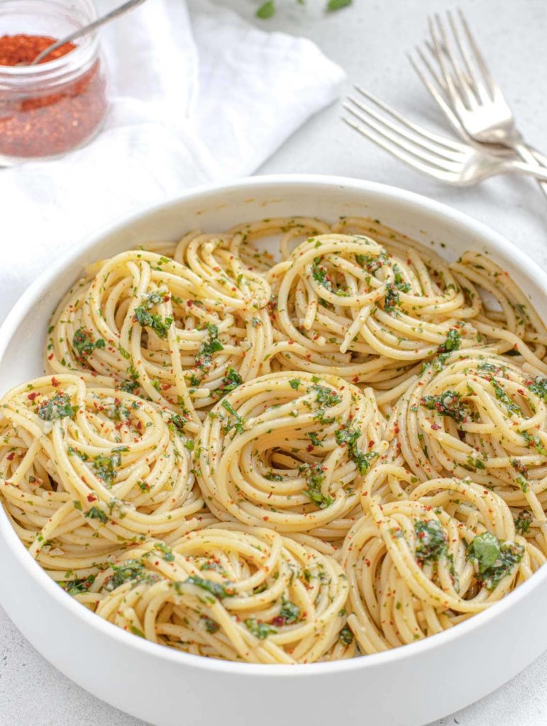 Pasta aglio olio e peperoncino