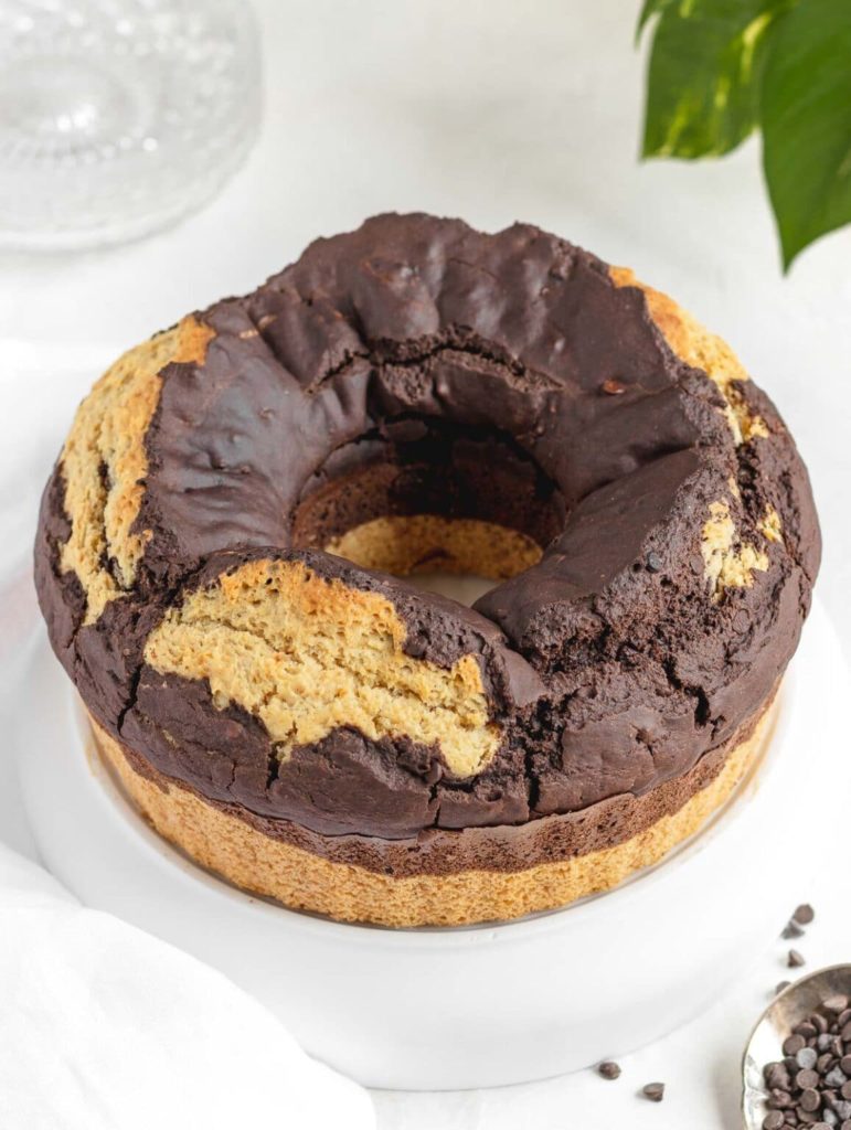 Ciambellone vegano bicolore