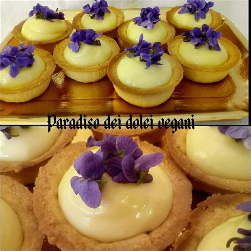 Tartellette vegane alla crema e viole