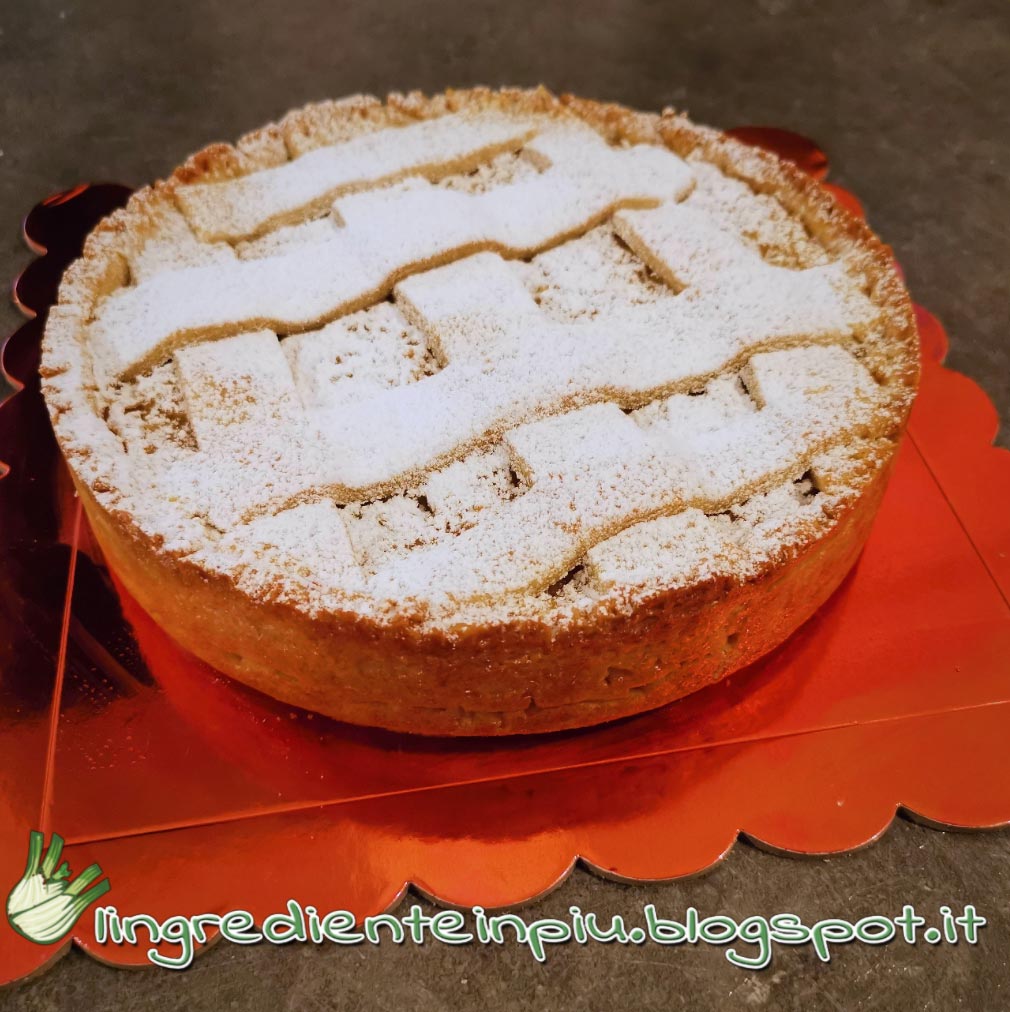 Crostata di riso basmati e mandorle agli agrumi e cardamomo