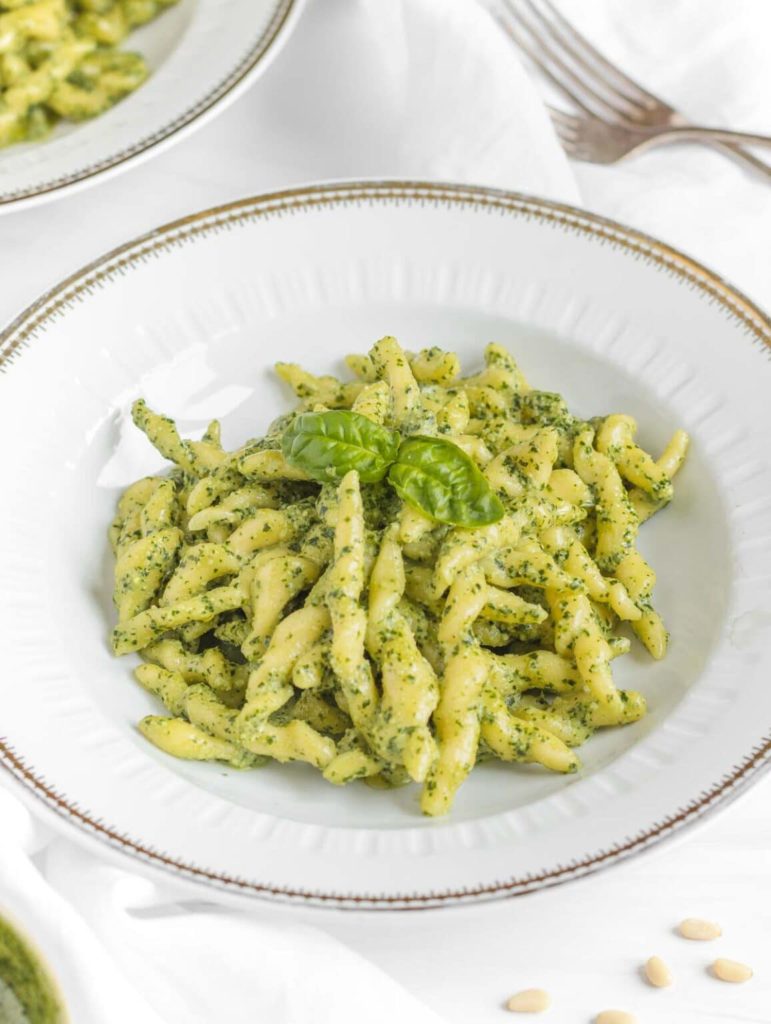 Trofie al pesto di basilico vegano