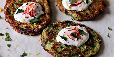 Frittelle di zucchine con erbe aromatiche