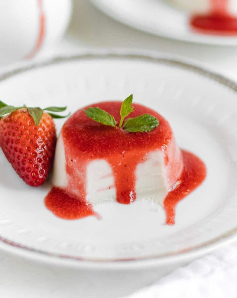 Panna cotta vegan senza gelatina