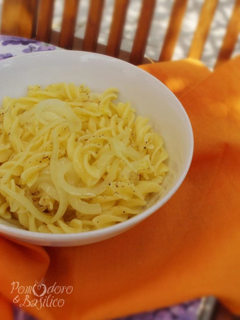 Fusilli alle cipolle (senza glutine)