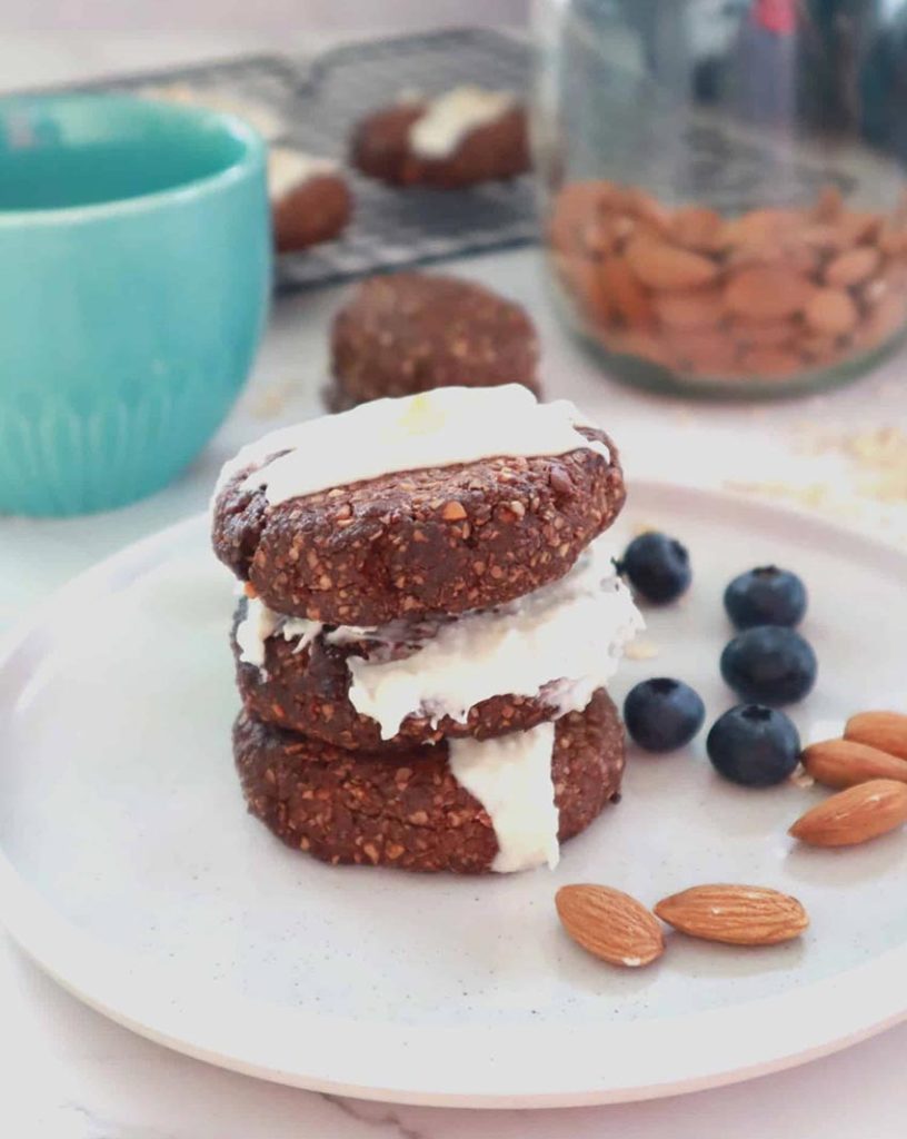 Biscotti al cioccolato e frutta secca