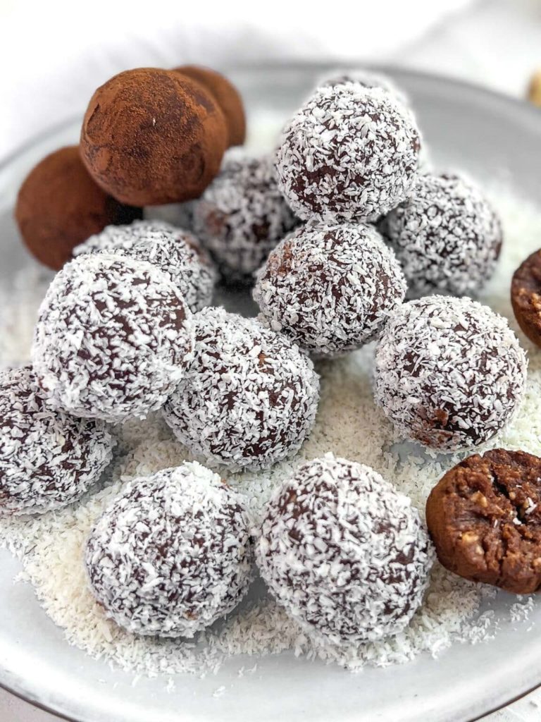 Tartufi al cioccolato con farina di castagne