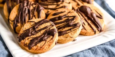 Banana cookies al cocco e cioccolato