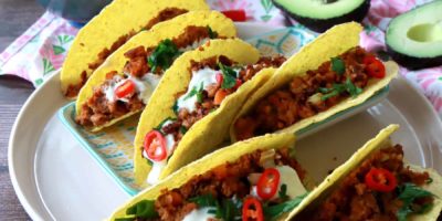 Tacos con ragù di tempeh e panna acida