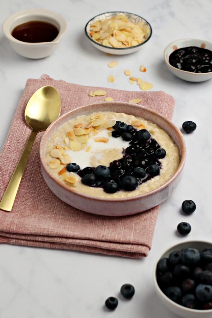 Budino di miglio al cocco e mandorle