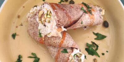 Cannoli con ricotta salata vegana