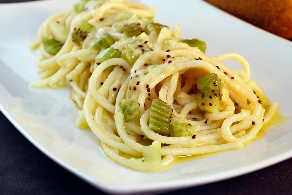 Spaghetti con i kiwi - Un tocco magico nel piatto