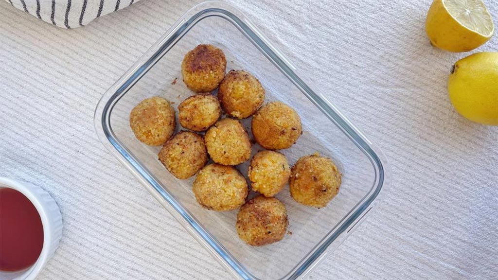 Polpette di cous cous, ceci e carote